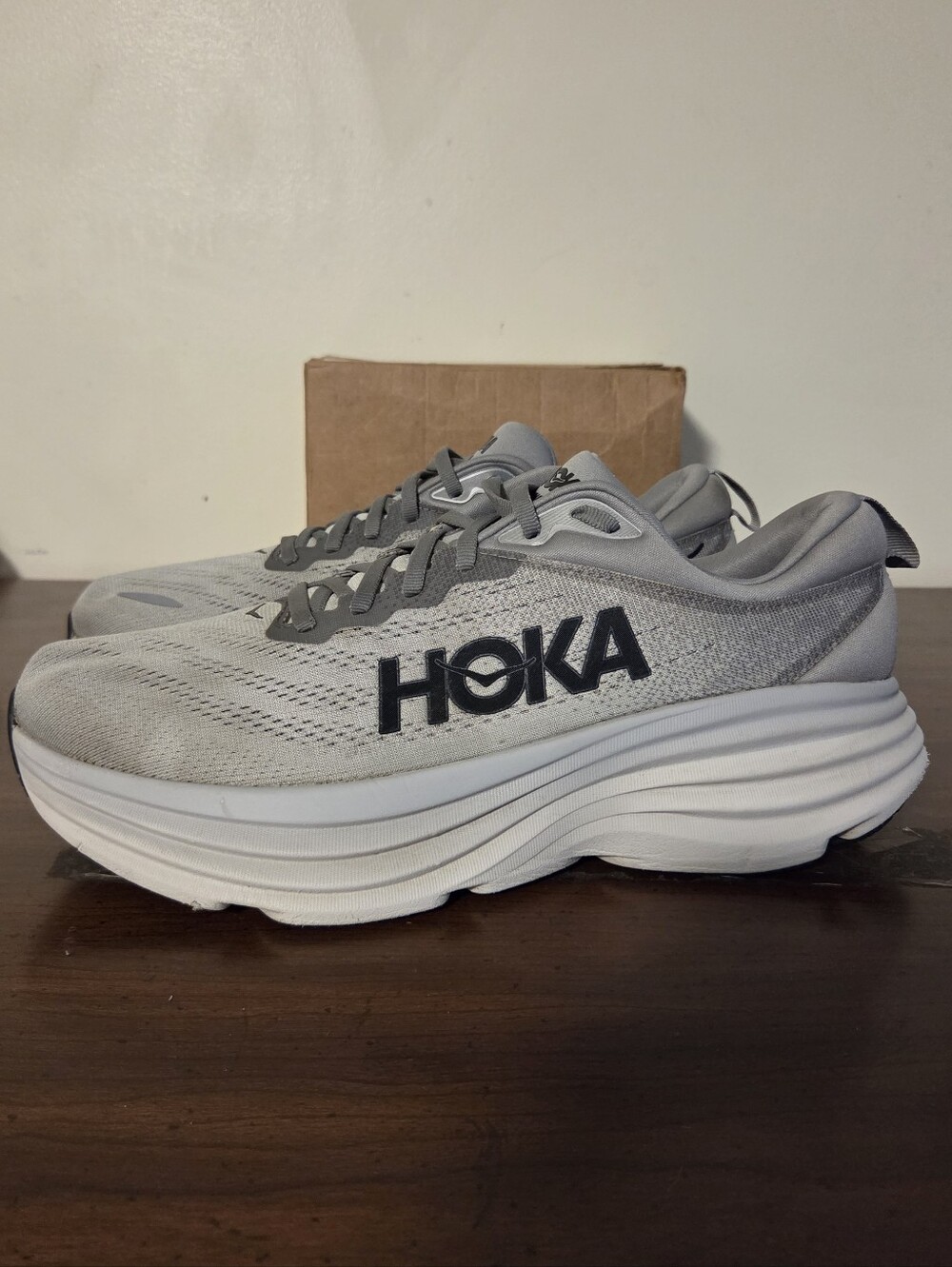 Hoka Bondi 8 Running Shoes Gray Mens Sz 9.5EEEE Pre Owned